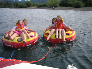 tunbingwithcousins.JPG